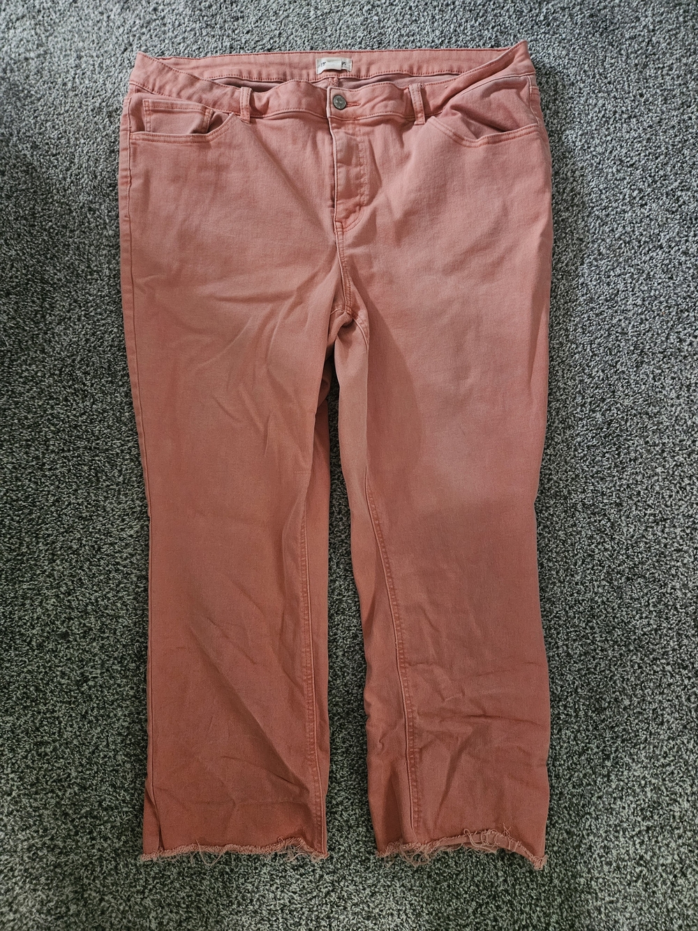 Women’s Coral Pink Straight-Leg Jeans